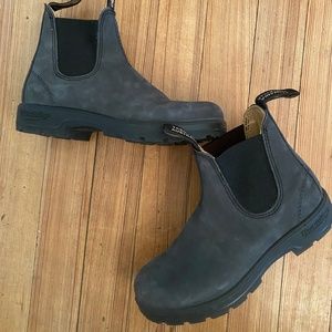 Women’s blundstone boots